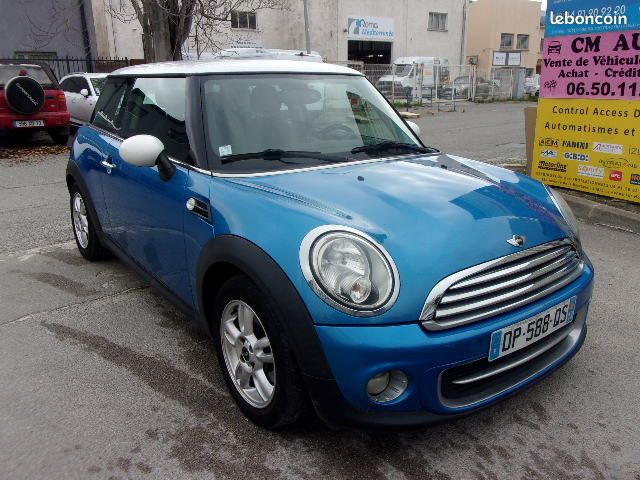 Mini cooper ii 1.6 122 cv cooper 01/12 152mkm jantes alu 15/clim auto/vol xfonct/bluetooth /regulateur/radio cd (image 3)