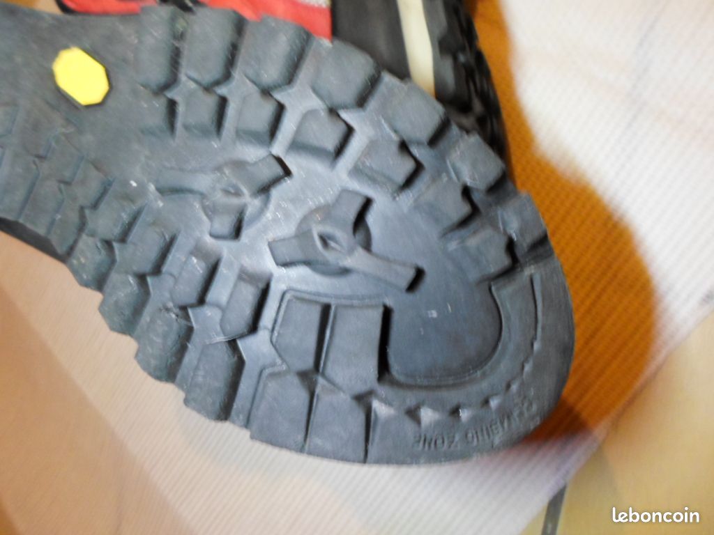 LA SPORTIVA " trango S " 43 en trés bon état (image 8)
