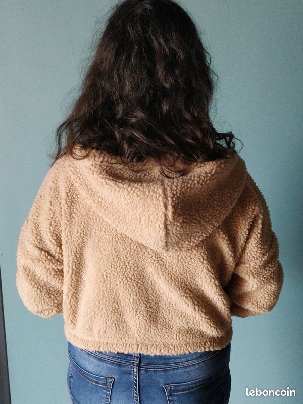 Sweat à capuche femme taille S marque Only (image 1)