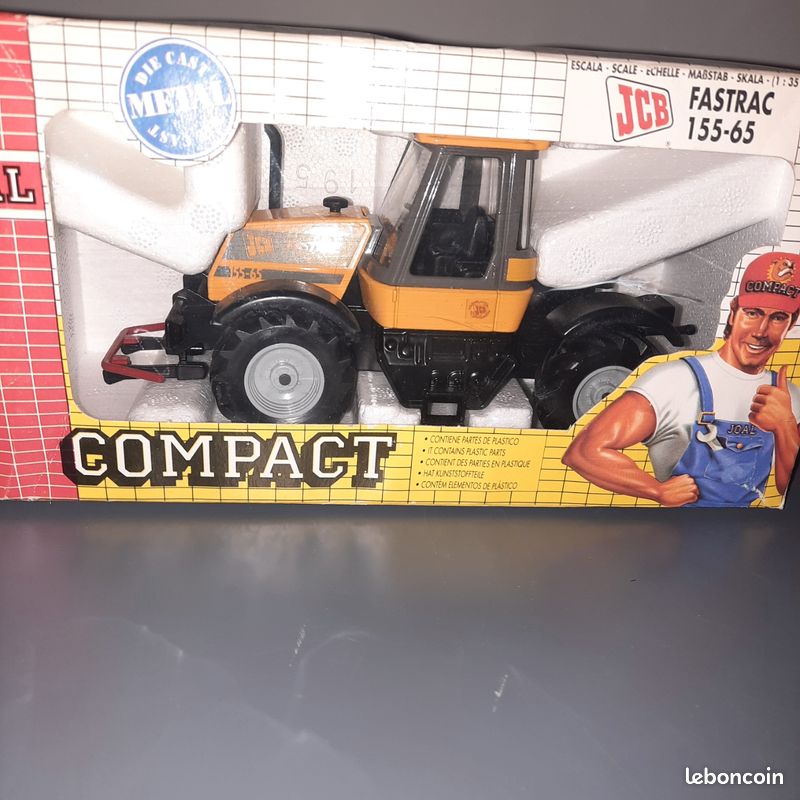 Jouet MOISSONNEUSE BATTEUSE CASE IH AXIAL 1/32 REP - Tracto Pieces