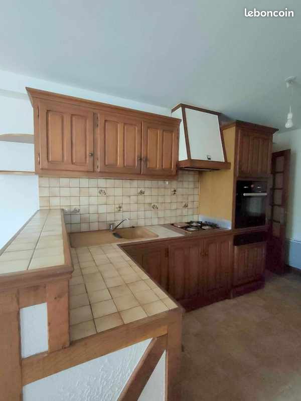 Appartement 5 pièces 103 m² · à Avranches · 103 m² · 700 €