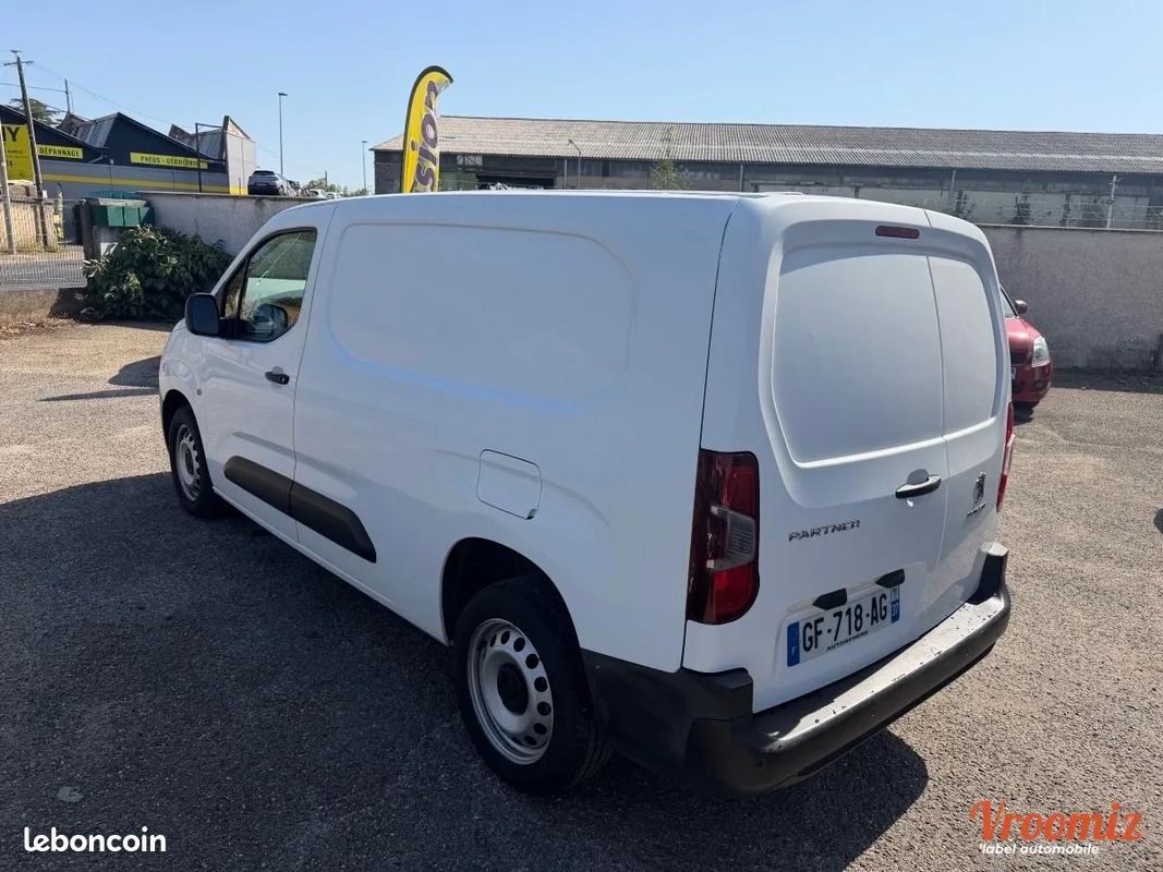 Peugeot Partner Vu FOURGON LONG 950kg Blue-HDI 100 CH Clim GPS 2022 TVA RÉCUPÉRABLE 8490 TTC (image 4)