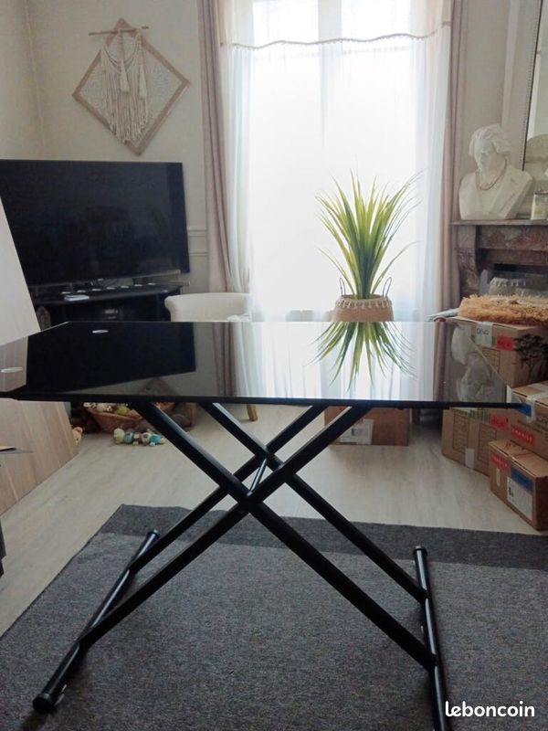 Table de salon en verre (image 1)