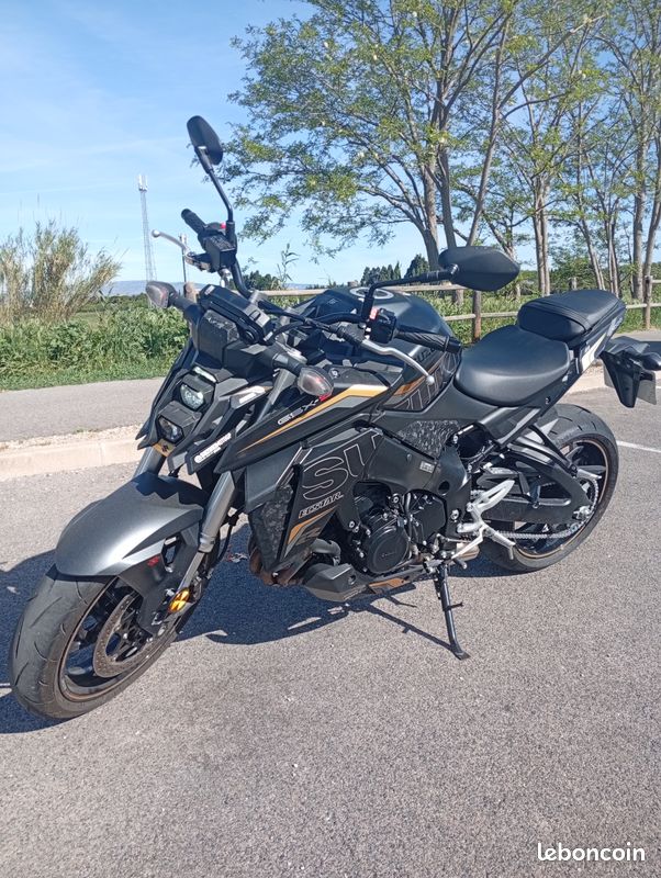 Vend ou échange Moto Gsx-s 950 (image 1)