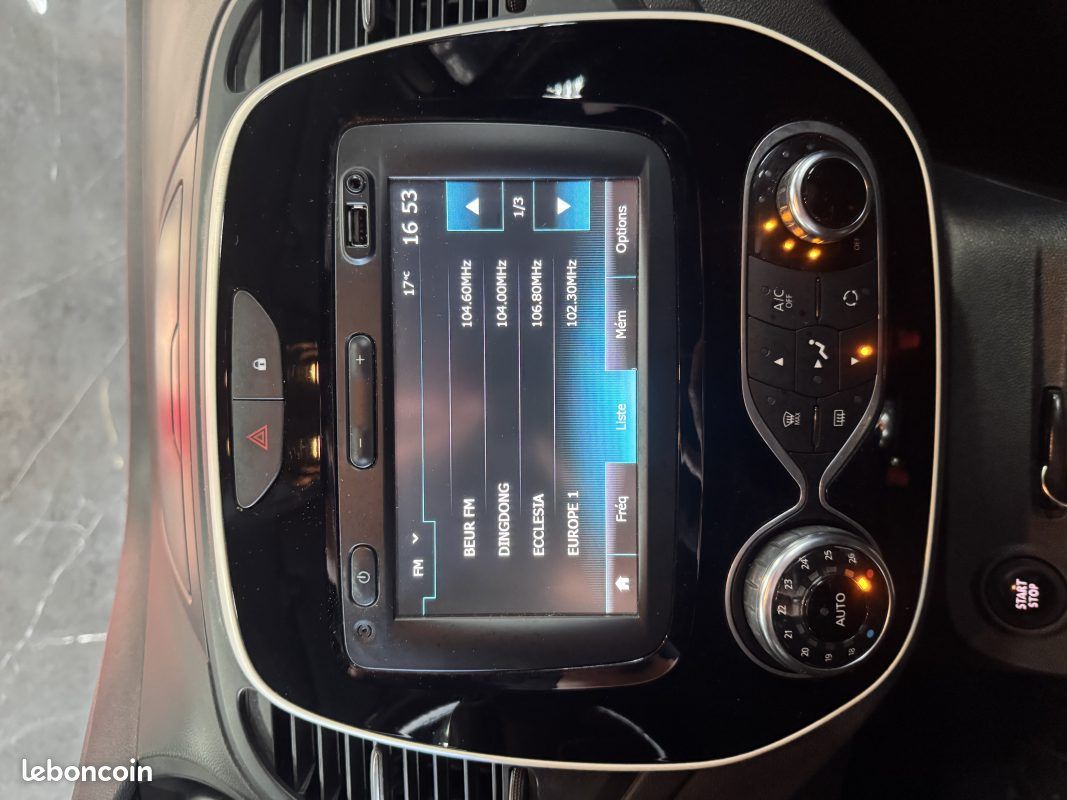Renault captur 1.2 tce 120ch energy intens 2018 (image 20)