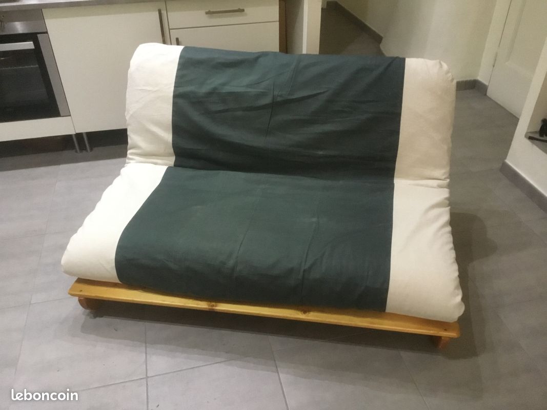 Futon (image 1)