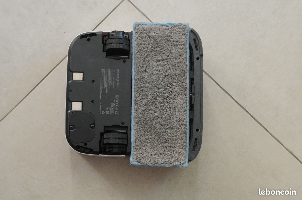 Robot laveur connecté iRobot Braava Jet m6 (image 5)