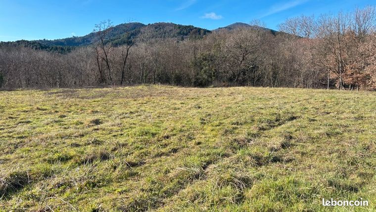 Terrain 867 m² Rocher