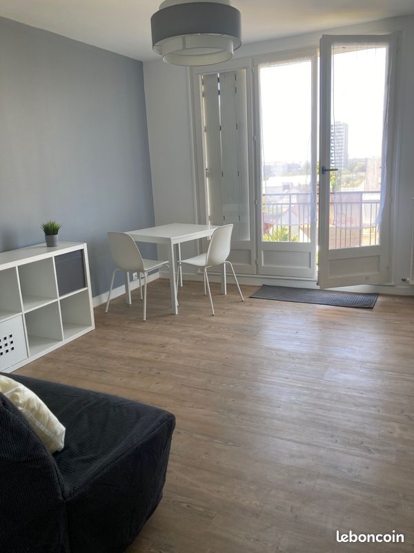 Appartement 1 pièce 25 m² · à La Riche · 25 m² · 595 €