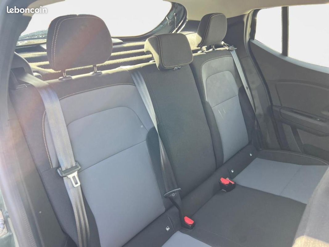 Dacia Sandero 1.0 TCe 110ch Stepway Extreme (image 12)