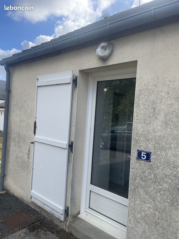Appartement 1 pièce 27 m² · à Meslay-du-Maine · 27 m² · 350 €