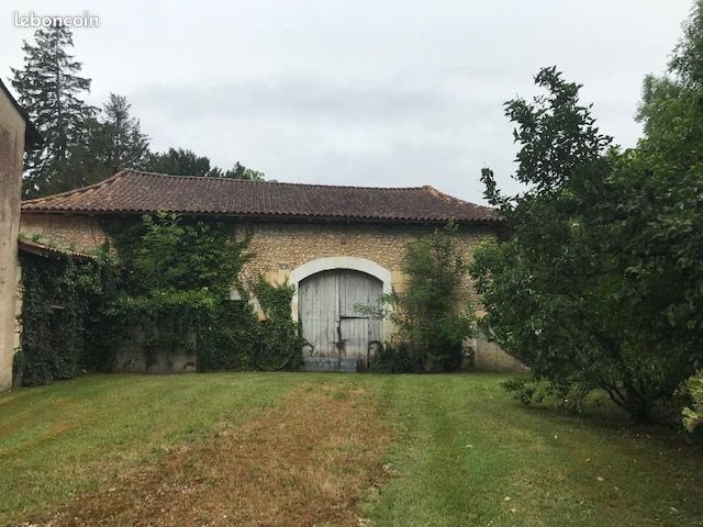 Maison 3 pièces 140 m² · à Saint Privat en Périgord · 140 m² · 78 000 €