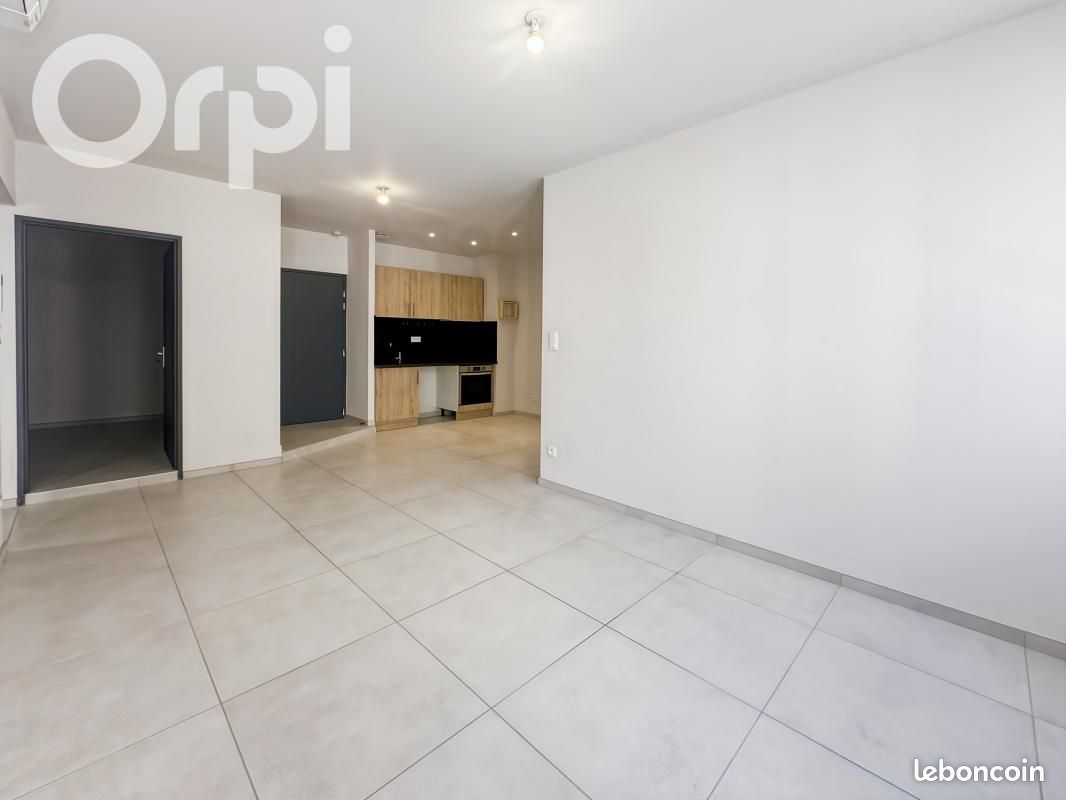 Appartement 3 pièces 53 m² · à Aubenas · 53 m² · 650 €