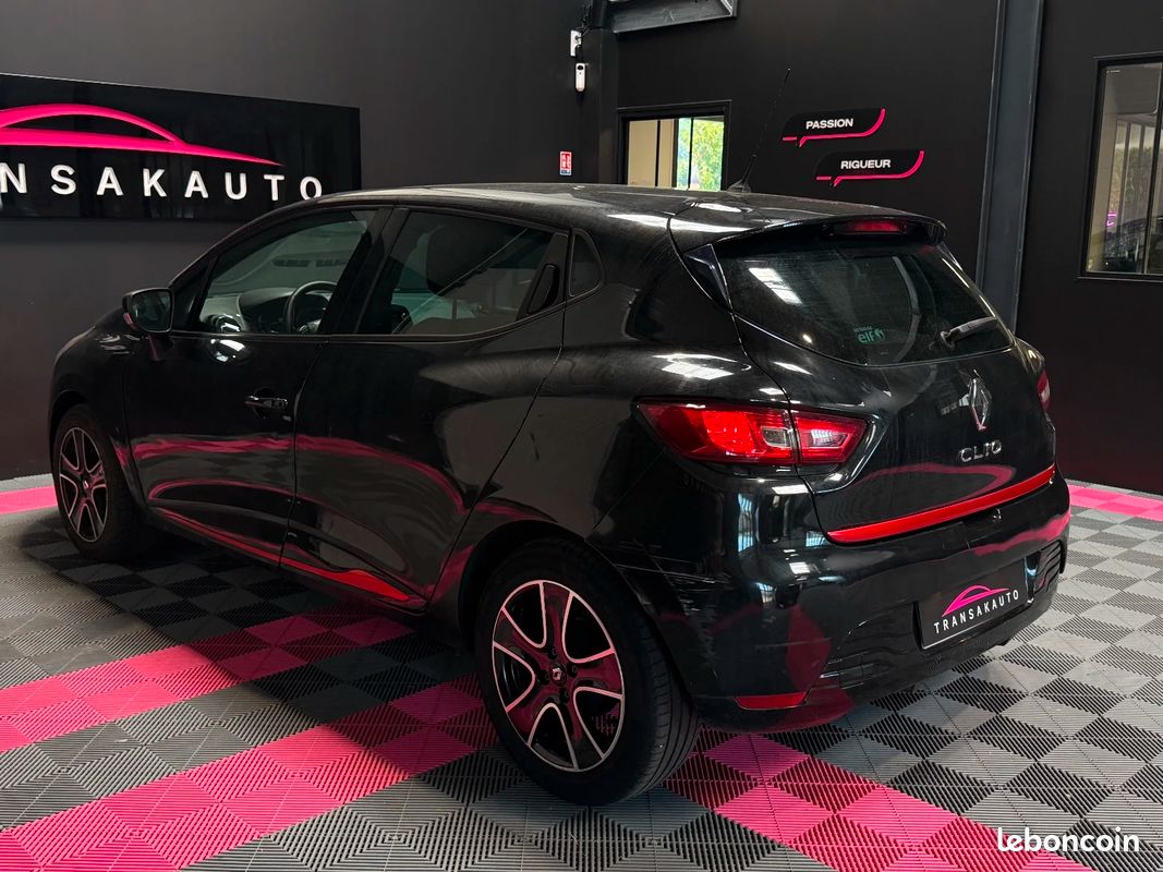 RENAULT CLIO IV 75 ch Limited/ ENTRETIEN A JOUR 7580 (image 6)