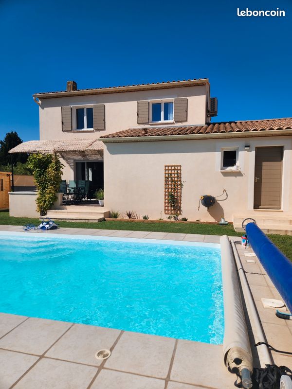 Maison 5 pièces 114 m² · à Rochefort-du-Gard · 114 m² · 369 500 €