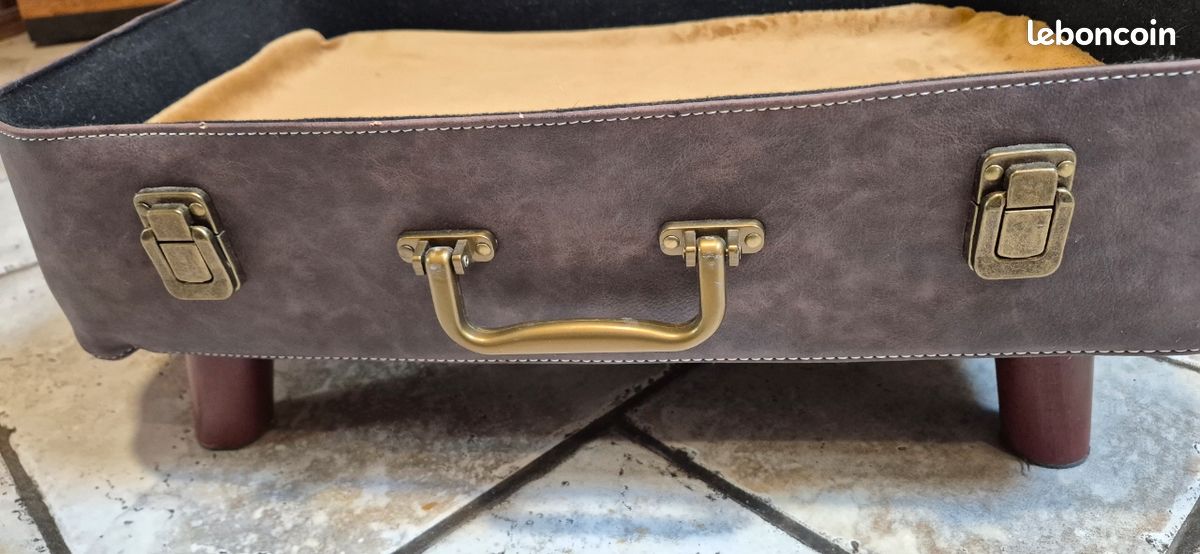 Panier chat ou petit chien valise (image 1)