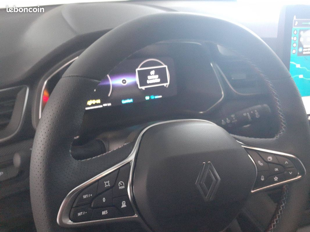 RENAULT Captur E-Tech full hybrid 160 ch esprit Alpine (image 17)