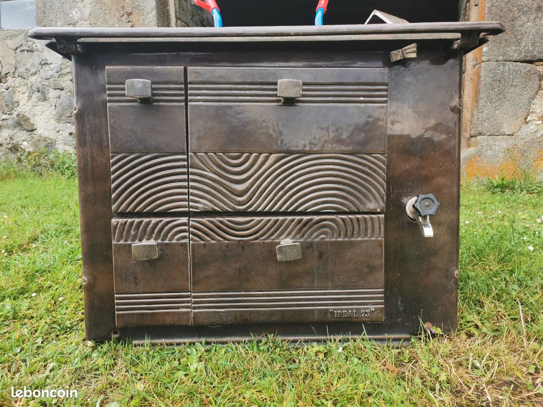 Ancienne cuisiniere a bois (image 1)