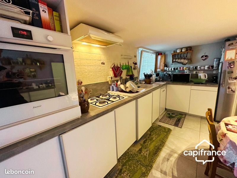 Maison 4 pièces 140 m² - Civray 86400 (image principale 8)