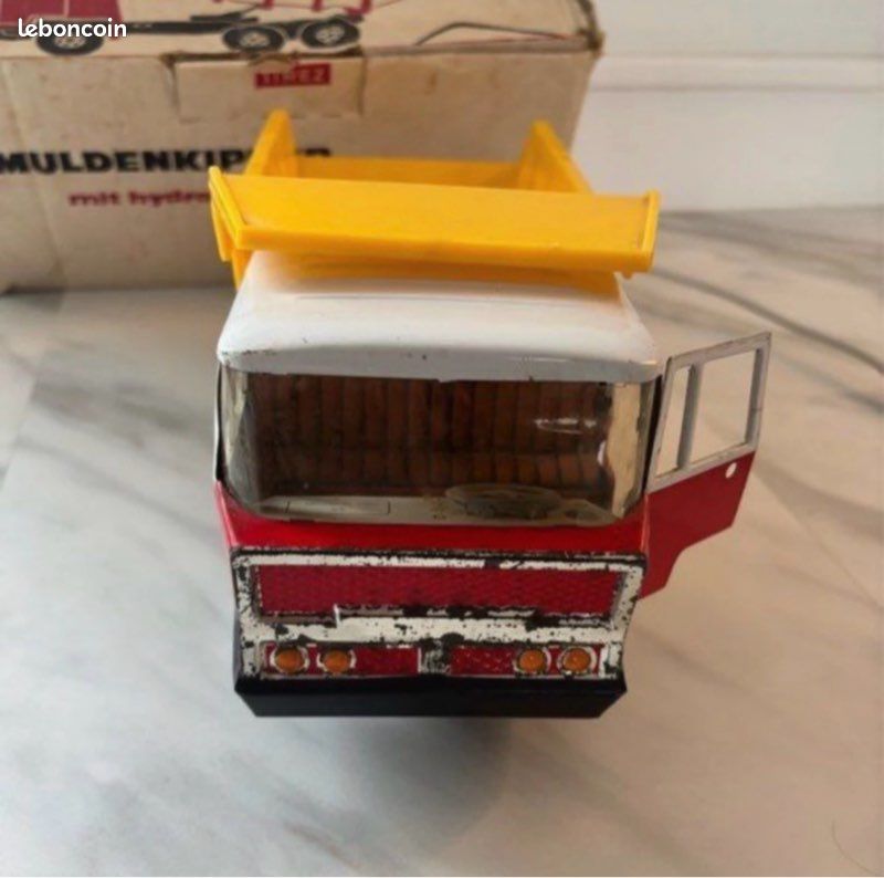 Jouet Ancien Camion Benne Basculante En Tôle - Vebe Joustra Cij - France