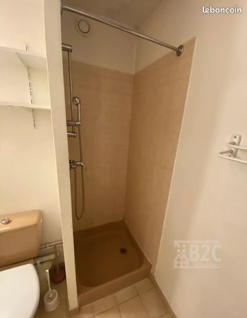Studio 1 pièce 16 m² — 8