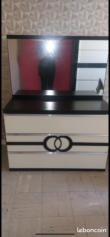 Armoire + coiffeuse (image 2)