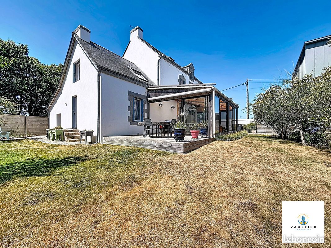 Maison 6 pièces 200 m² · à Ploemel · 200 m² · 499 900 €