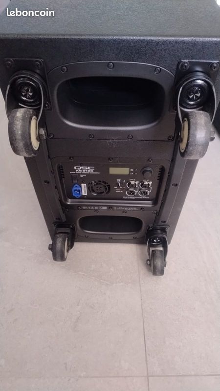 Système sono QSC K12 + KS212C – Très bon état (image 5)