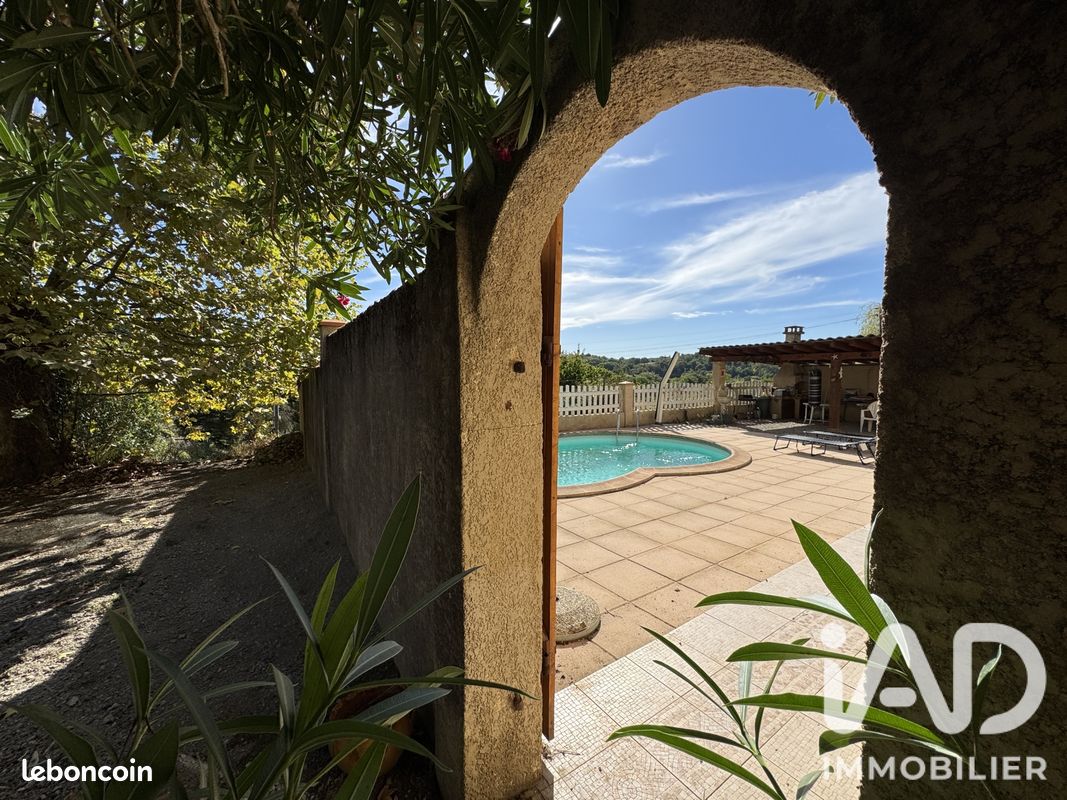Maison 5 pièces 129 m² · à Lagarde · 129 m² · 203 000 €