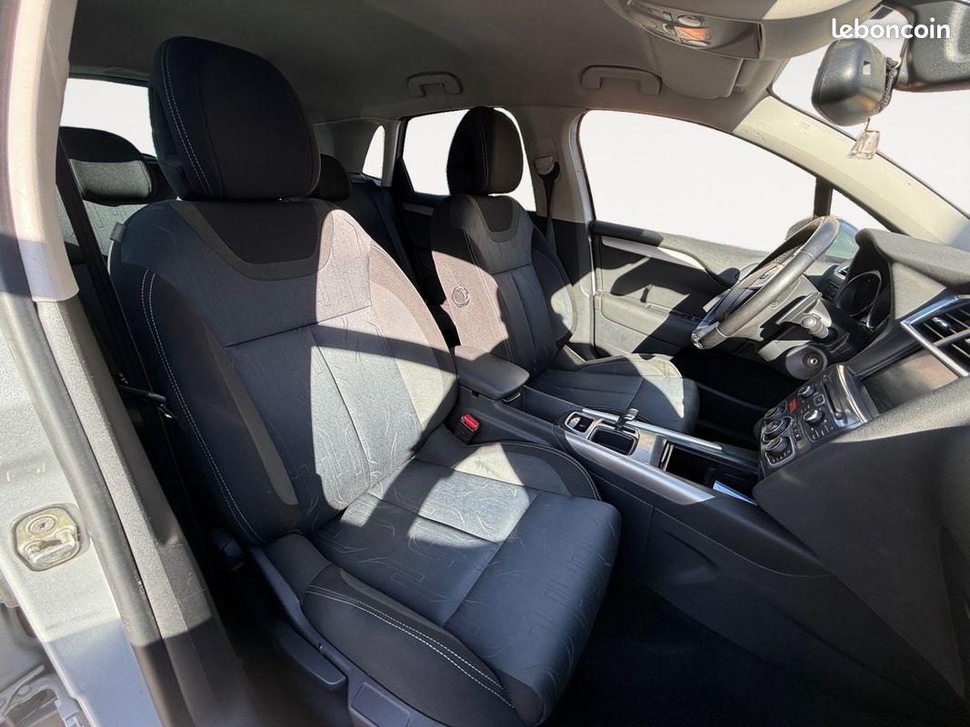 CITROEN C4 C4 e-HDi 115 Airdream Confort BMP6 (image 13)