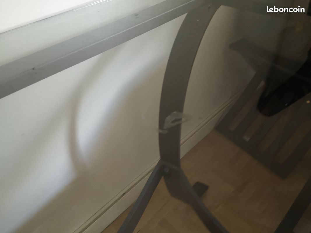 Table verre et fer forgé (image 2)