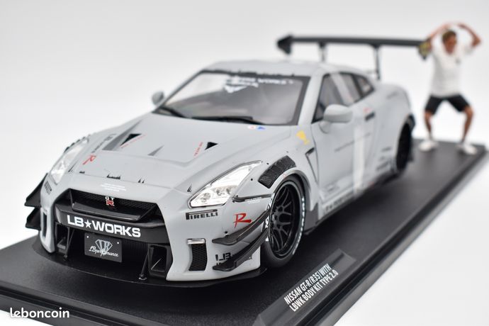 NISSAN GT-R (R35) Nismo 2022 Special Ed Brilliant White Pearl 1/18