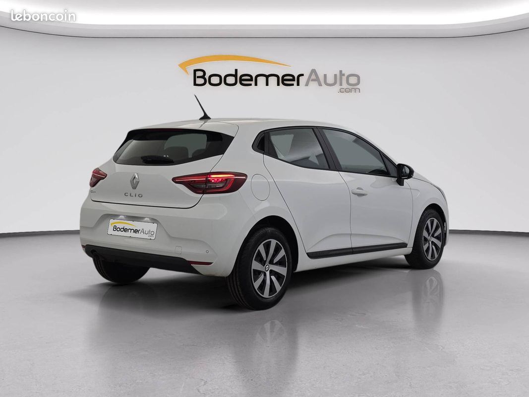 RENAULT Clio TCe 90 Equilibre (image 5)