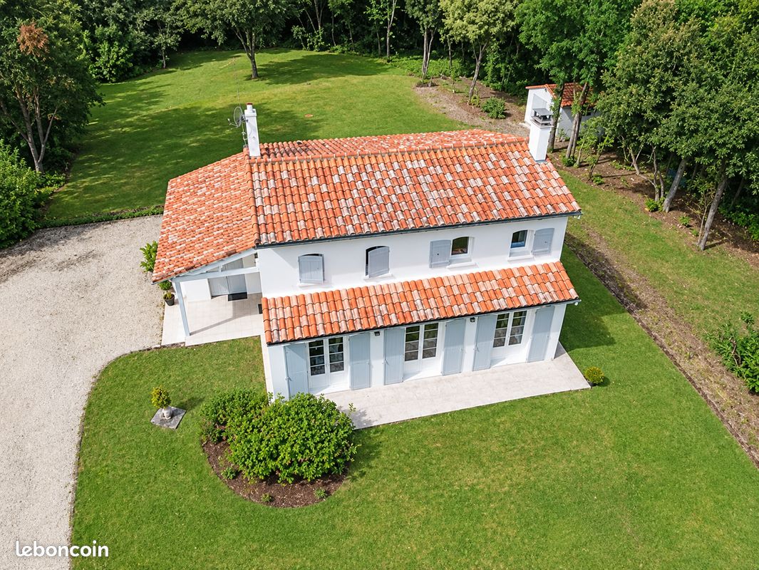 Maison 5 pièces 136 m² · à Port-d'Envaux · 136 m² · 345 000 €