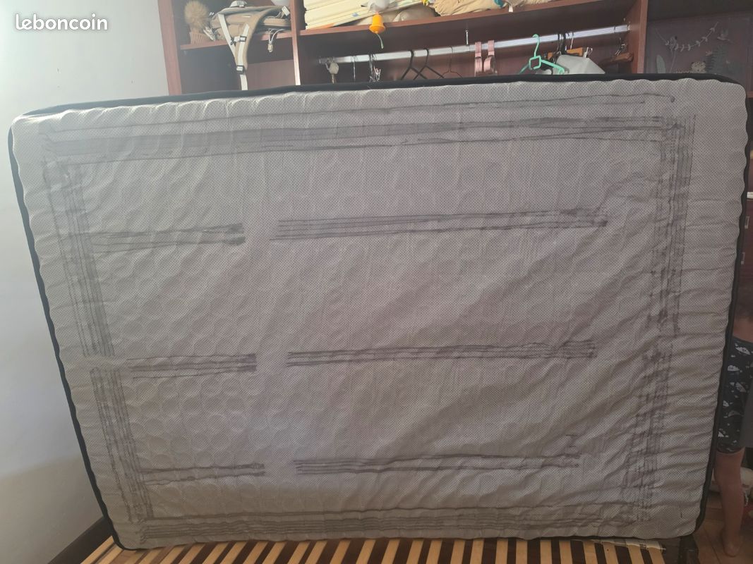 Matelas 140×190 à ressorts – très peu utilisé – excellent état (image 5)