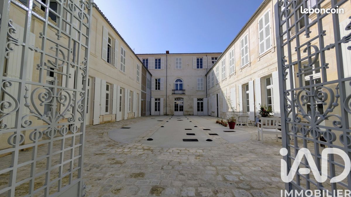 Appartement 5 pièces 153 m² · à Rochefort · 153 m² · 695 000 €
