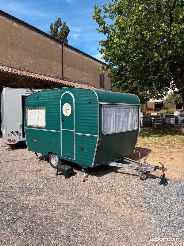 Caravane vintage aménagée – Idéale événementiel, bar ou coffee shop (image 3)