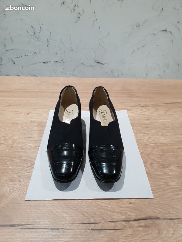 Chaussures noires (image 1)