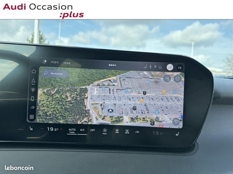Audi Q3 1.5 e-hybrid 272ch S line S tronic 6 (image 17)