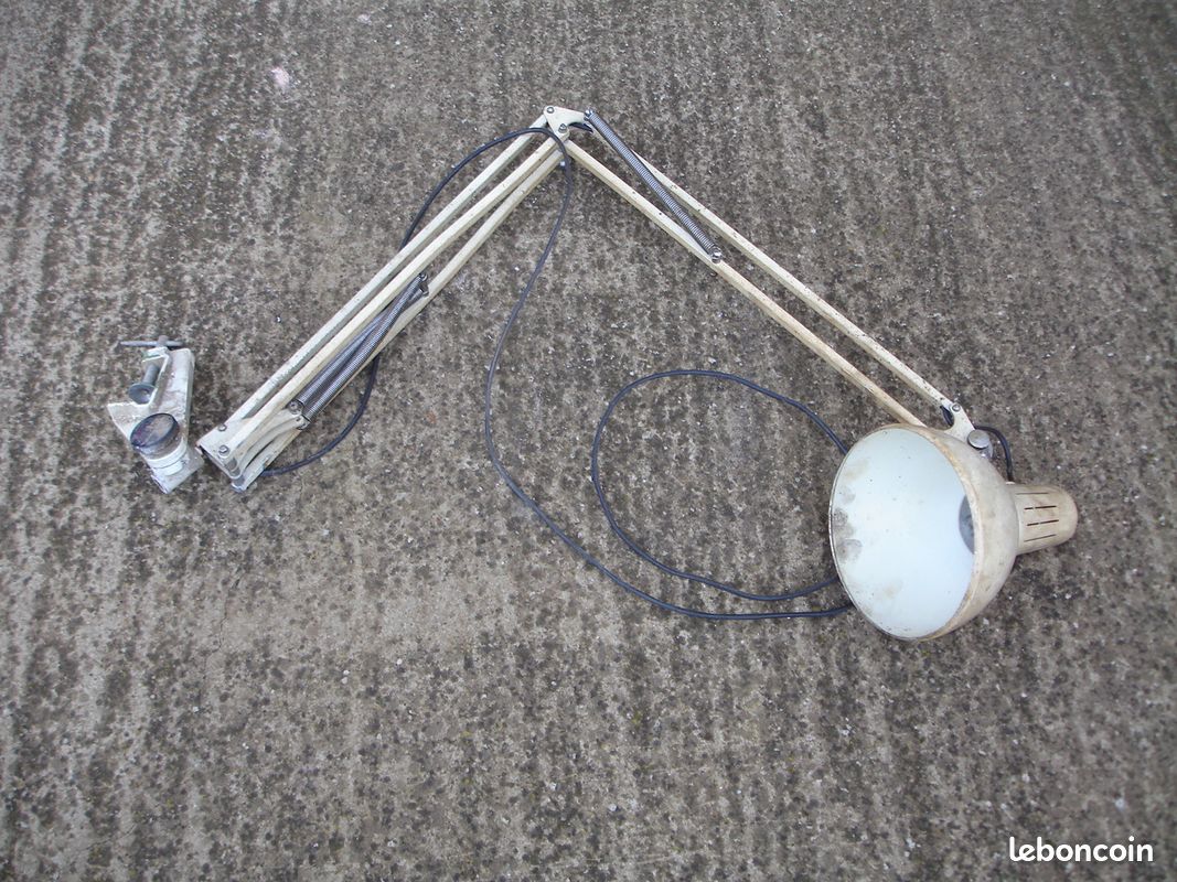Lampe articulée d'atelier (image 2)