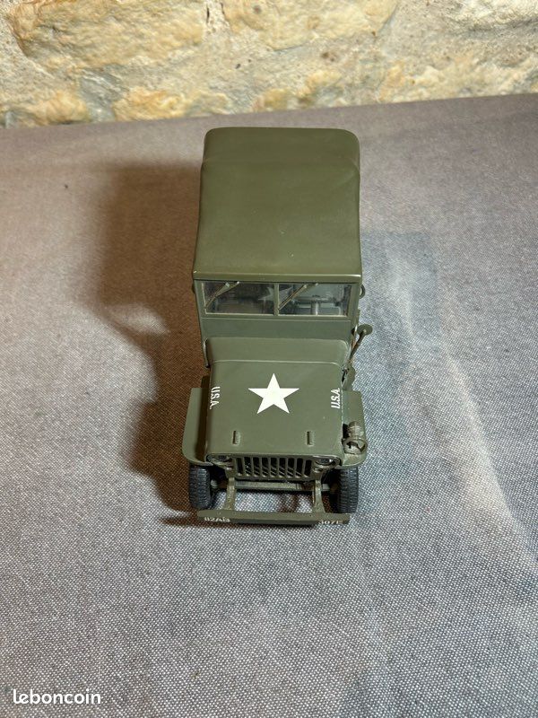 Miniature UT Models Jeep Willys Army – 1/18, USA Militaria, Vintage, Neuf En Boîte
