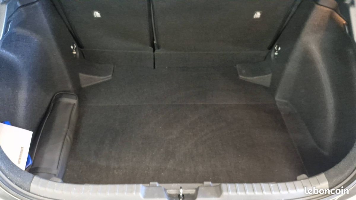 TOYOTA Corolla Hybride 140ch Design (image 8)