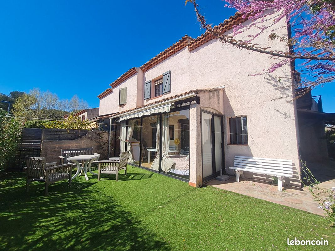 Maison 4 pièces 104 m² · à Saint-Mandrier-sur-Mer · 104 m² · 465 000 €