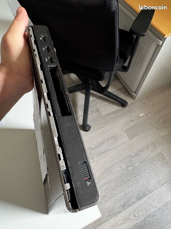 Dell Precision M6800 i7 4800MQ – 8 Go RAM – AZERTY – Pro – Pièces / Réparation (image 7)