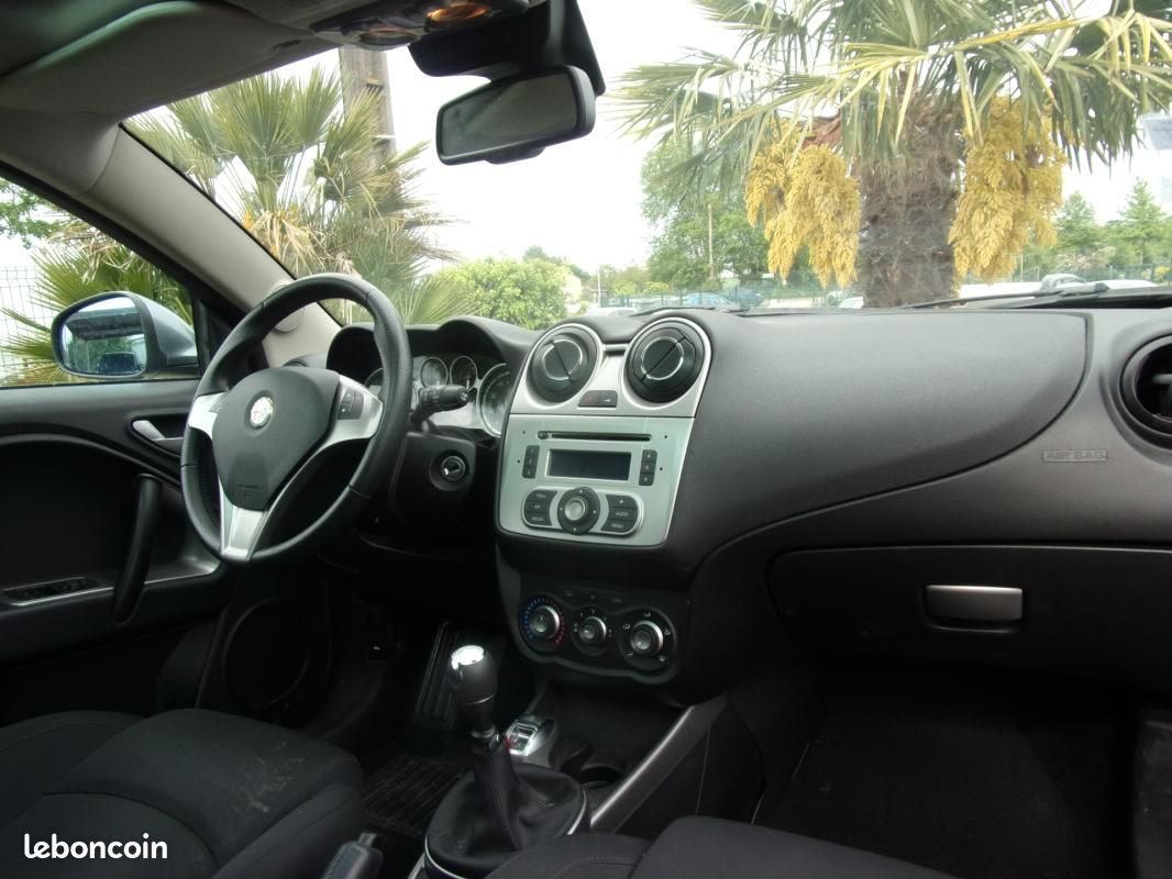 Alfa Romeo MiTo 1.4 MPI MultiAir Start & Stop 105 Distinctive (image 9)