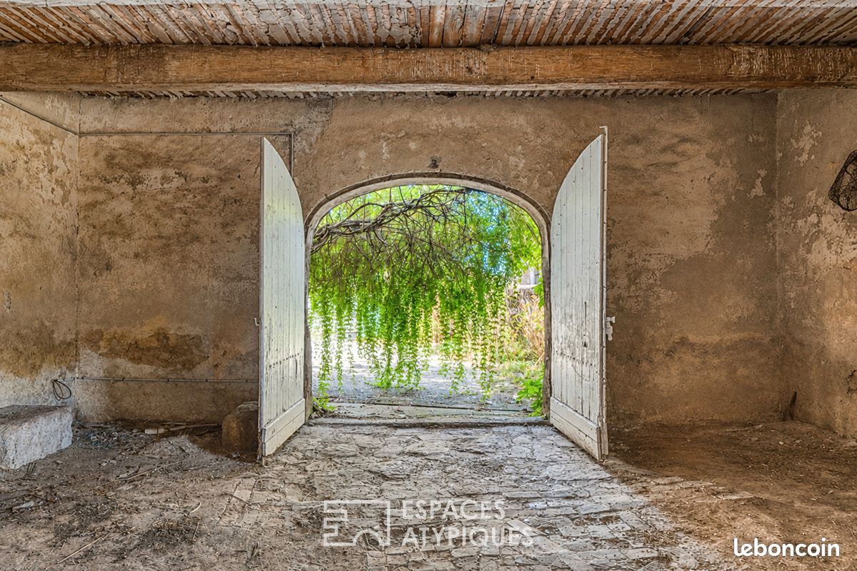 1 pièce 170 m² · à Canet · 170 m² · 150 000 €