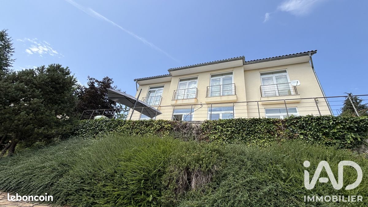 Maison 5 pièces 166 m² · à Haselbourg · 166 m² · 425 000 €
