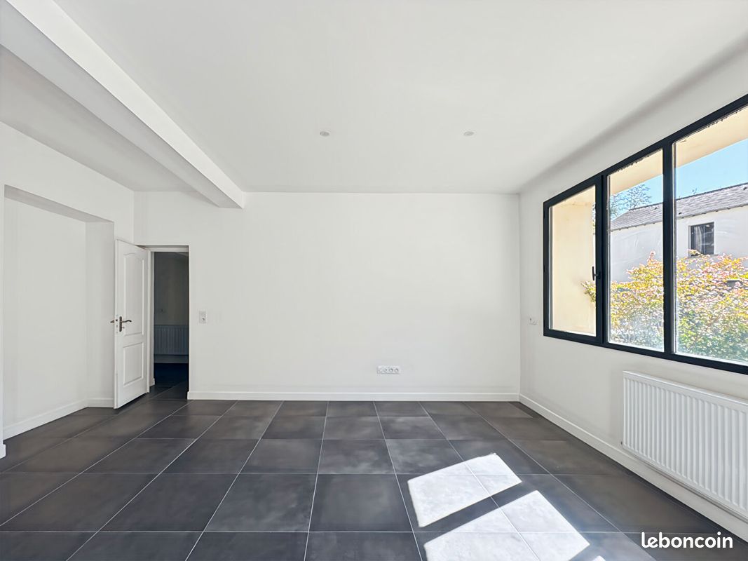 Maison 4 pièces 140 m² · à Mantes-la-Ville · 140 m² · 360 000 €