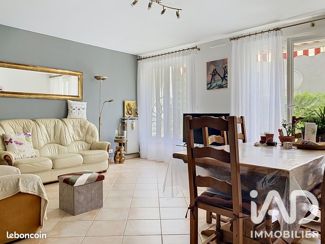 Appartement 4 pièces 83 m² · à Dourdan · 83 m² · 260 000 €