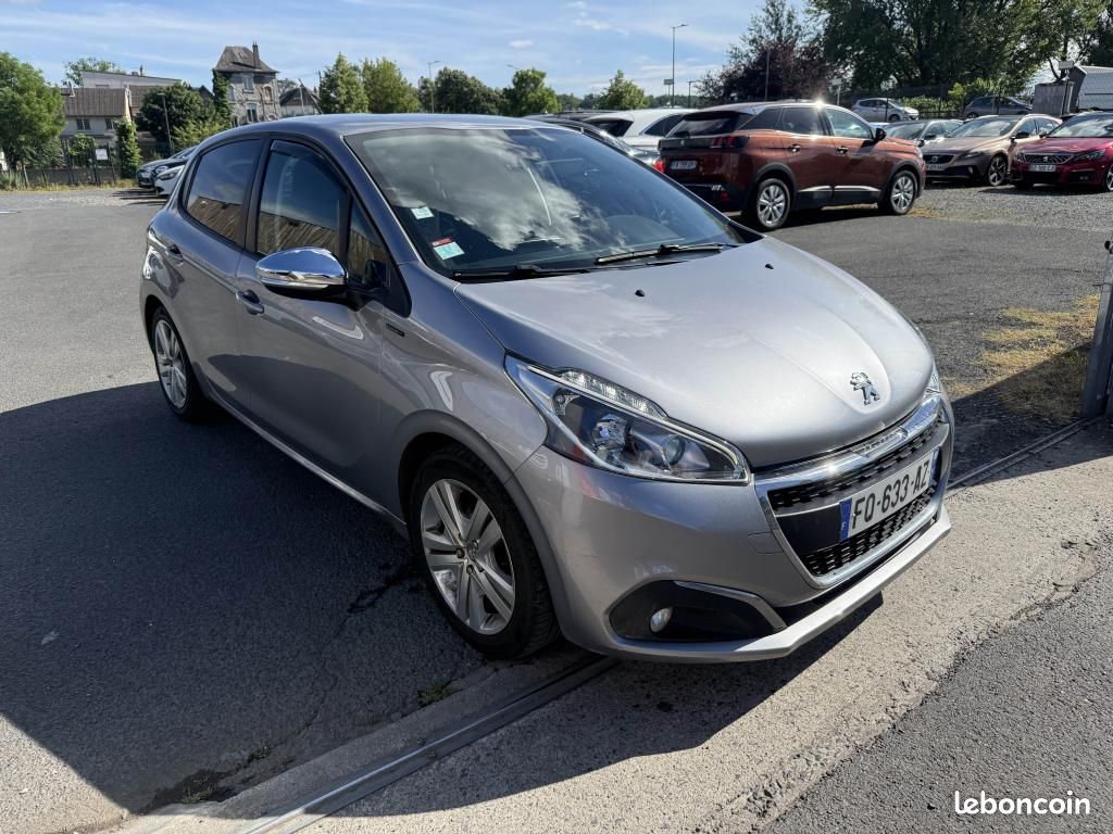 PEUGEOT 208 1.5 BlueHDi S&S - 100 Allure GPS + RADAR AR + CLIM (image 24)